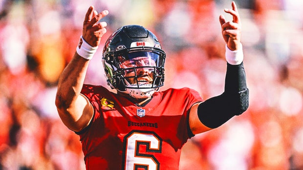 背后是同事 背后是同事